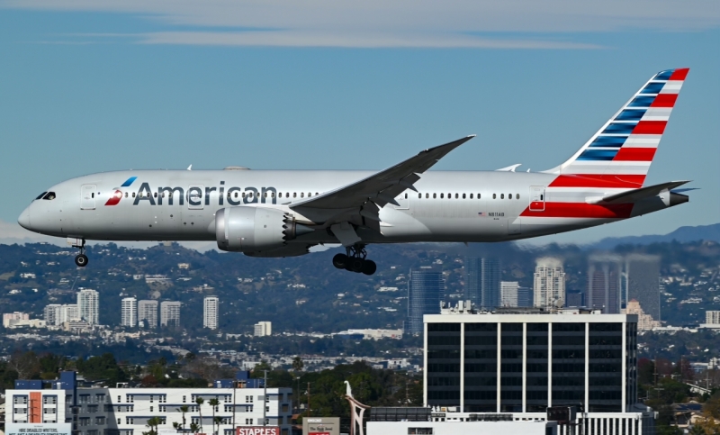 Photo of N811AB - American Airlines Boeing 787-8 at LAX on AeroXplorer Aviation Database