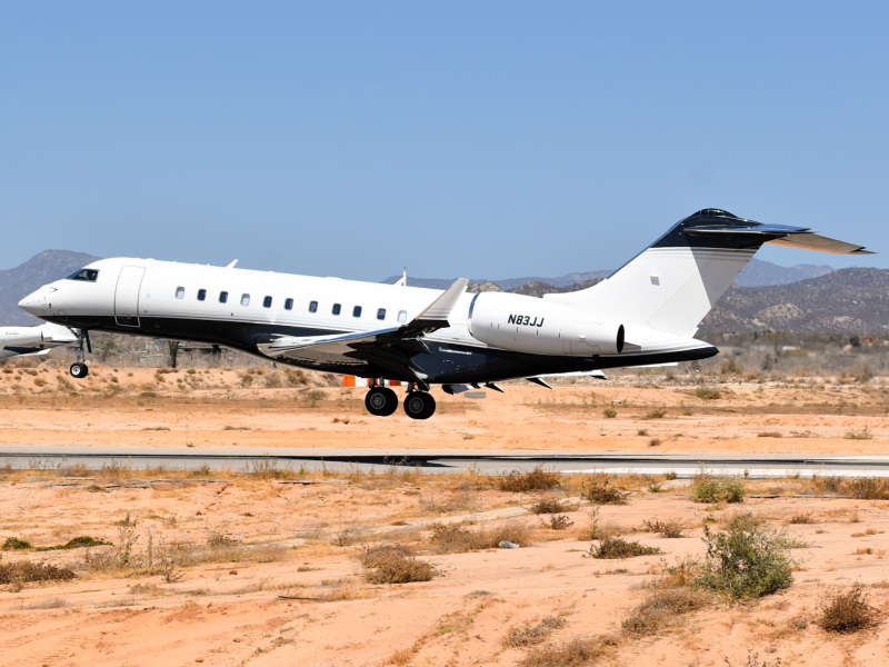 Photo of N83JJ - PRIVATE Bombardier Global 5000 at CSL on AeroXplorer Aviation Database
