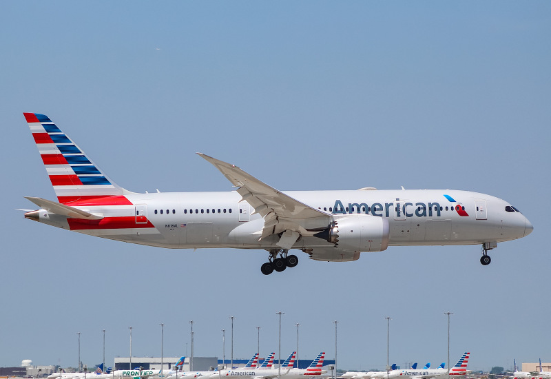 Photo of N818AL - American Airlines Boeing 787-8 at ORD on AeroXplorer Aviation Database