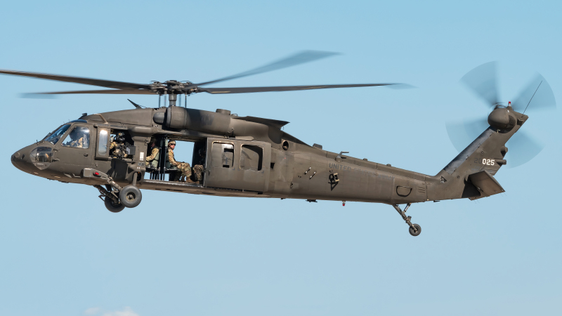 Photo of 07-20025 - USA - United States Army Sikorsky UH-60L Blackhawk at OSH on AeroXplorer Aviation Database