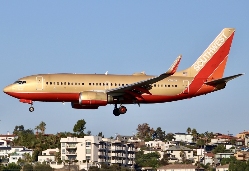 Photo of N714CB - Southwest Airlines Boeing 737-700 at SAN on AeroXplorer Aviation Database