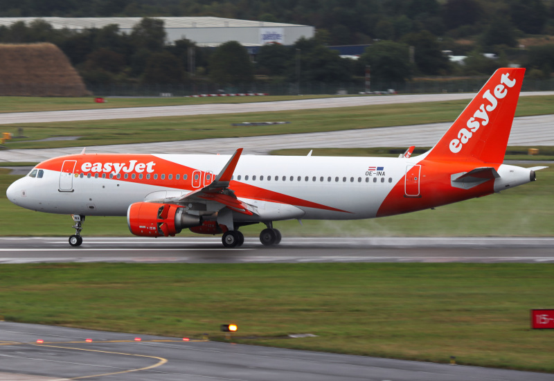 Photo of OE-INA - EasyJet  Airbus A320 at BHX on AeroXplorer Aviation Database