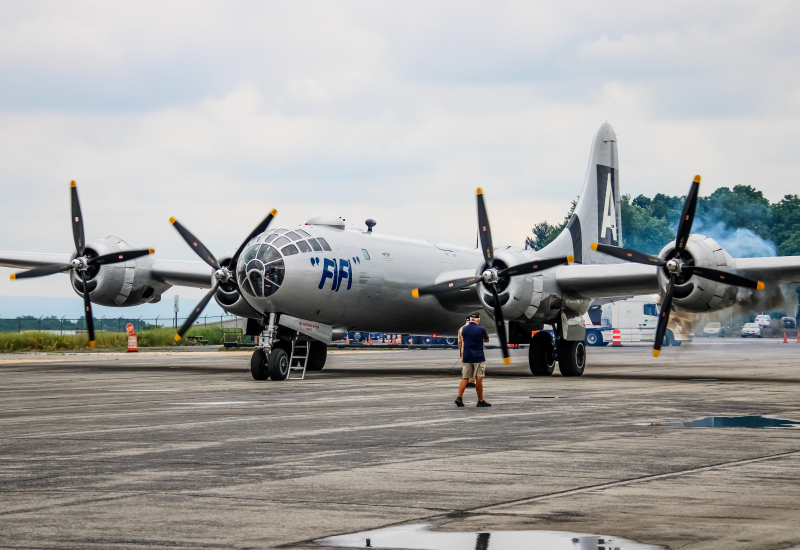 Photo of N529B - PRIVATE Boeing B-29 SuperFortress at HGR on AeroXplorer Aviation Database