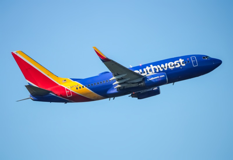 Photo of N7816B - Southwest Airlines Boeing 737-700 at BWI on AeroXplorer Aviation Database
