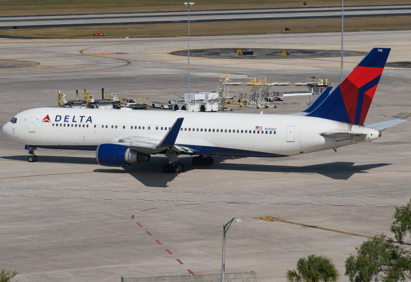 Photo of N175DZ - Delta Airlines Boeing 767-300ER at KTPA on AeroXplorer Aviation Database