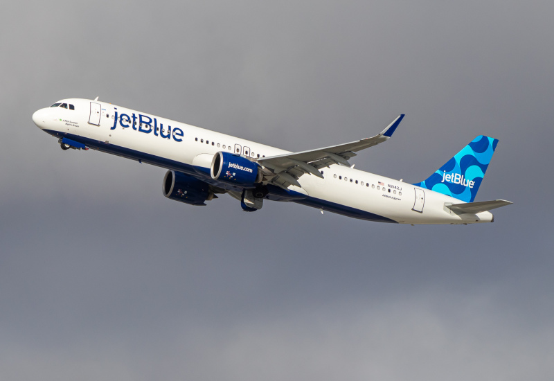 Photo of N2142J - JetBlue Airways Airbus A321NEO at LAX on AeroXplorer Aviation Database
