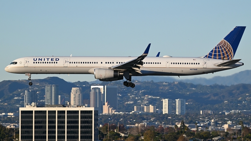 Photo of N57868 - United Airlines Boeing 757-300 at KLAX on AeroXplorer Aviation Database