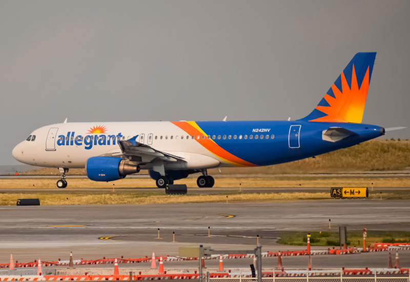 Photo of N242NV - Allegiant Air Airbus A320 at DEN on AeroXplorer Aviation Database
