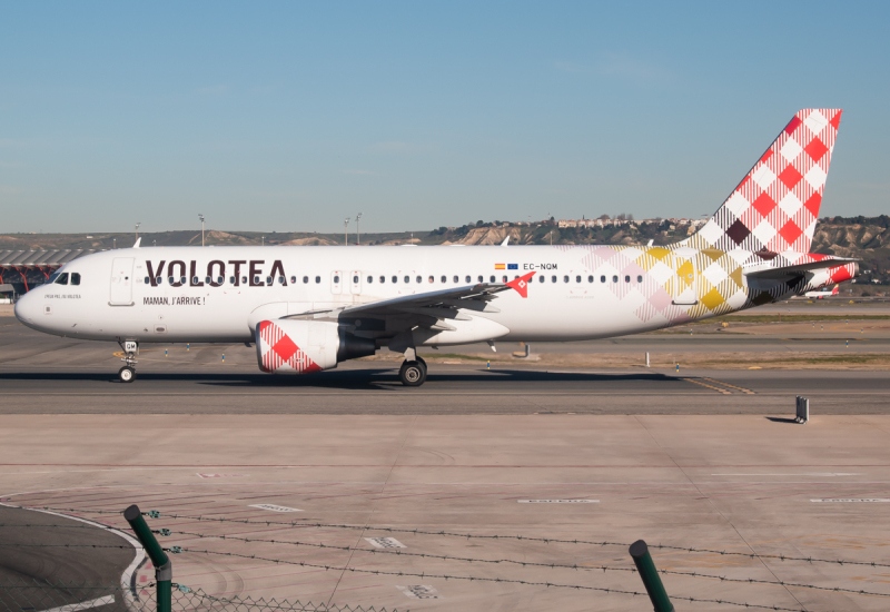 Photo of EC-NQM - Volotea Airbus A320 at MAD on AeroXplorer Aviation Database