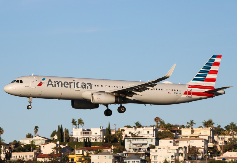 Photo of N146AA - American Airlines Airbus A321-200 at SAN on AeroXplorer Aviation Database