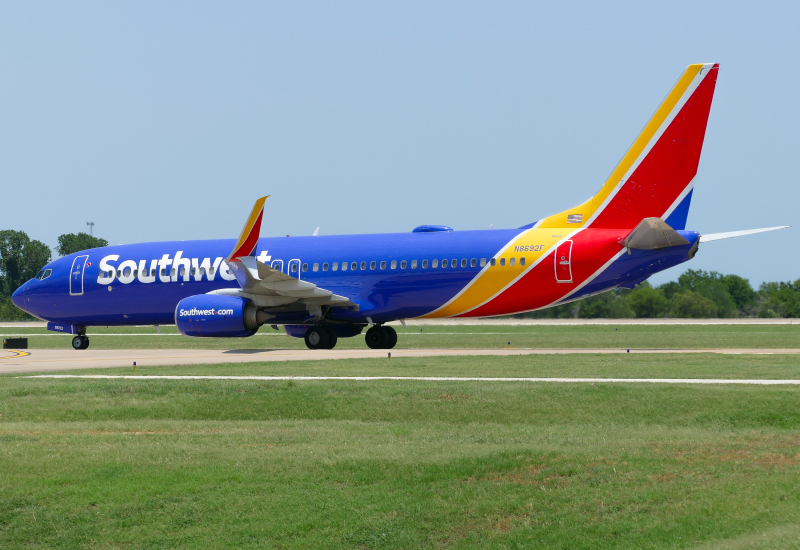 Photo of N8692F - Southwest Airlines Boeing 737-800 at AUS on AeroXplorer Aviation Database