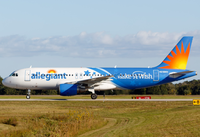 Photo of N218NV - Allegiant Air Airbus A320 at SFB on AeroXplorer Aviation Database