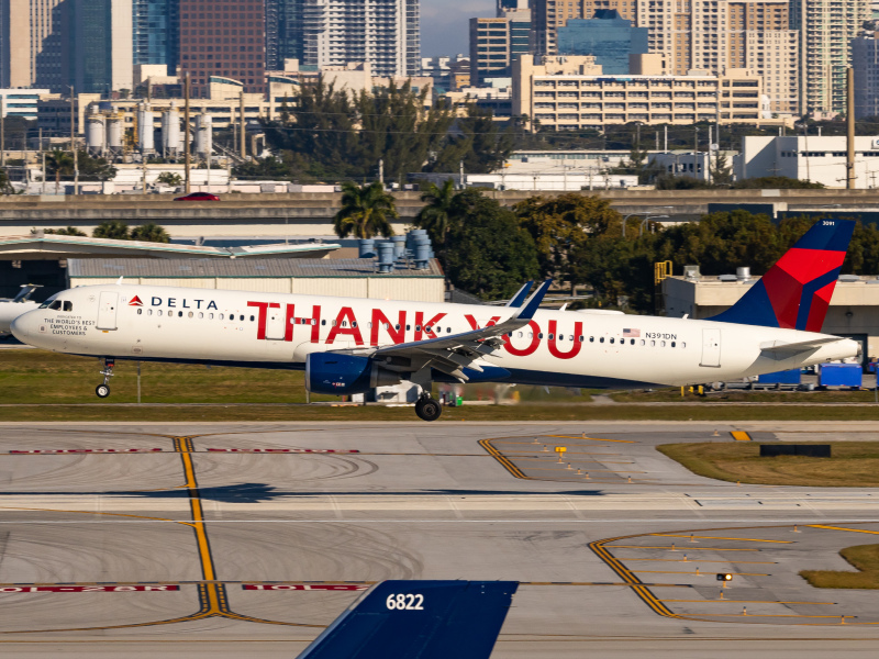 Photo of N391DN - Delta Airlines Airbus A321-200 at FLL on AeroXplorer Aviation Database