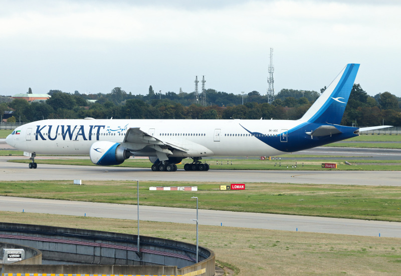 Photo of 9K-AOC - Kuwait Airways Boeing 777-300ER at LHR on AeroXplorer Aviation Database