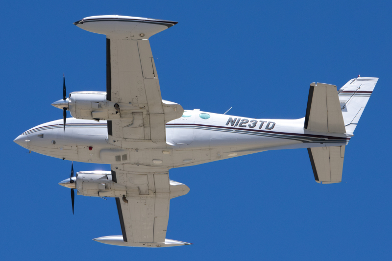 Photo of N123TD - PRIVATE Cessna 340 at SJC on AeroXplorer Aviation Database
