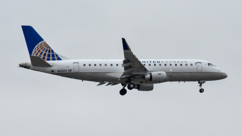 Photo of N161SY - United Express Embraer E175 at ORD on AeroXplorer Aviation Database