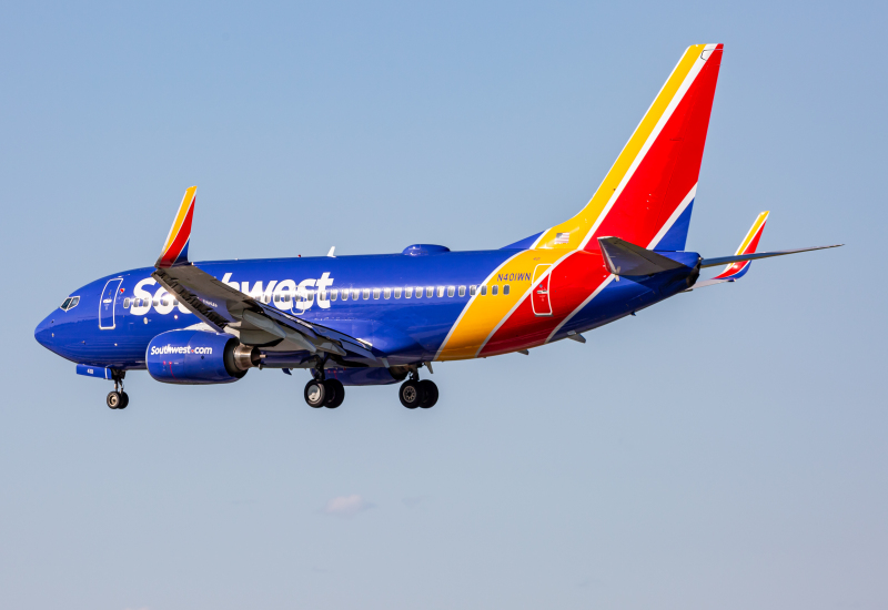 Photo of N401WN - Southwest Airlines Boeing 737-700 at BWI on AeroXplorer Aviation Database