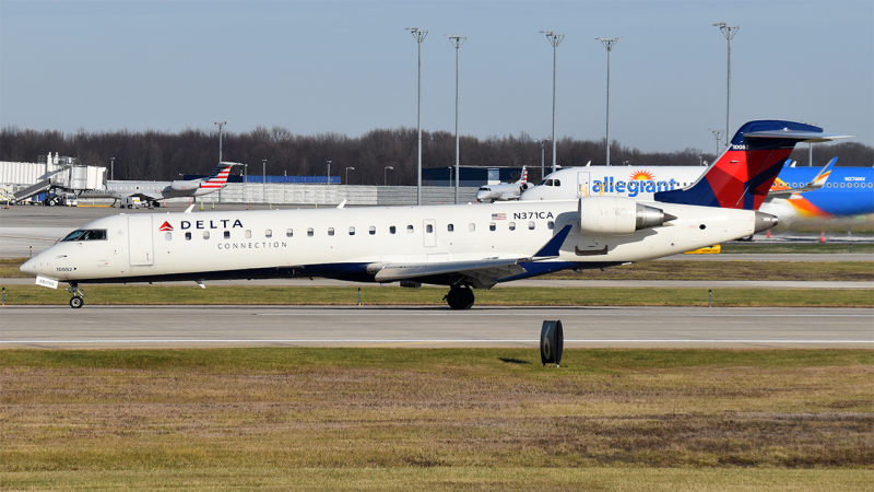 Photo of N371CA - Delta Connection Mitsubishi CRJ-700 at GRR on AeroXplorer Aviation Database