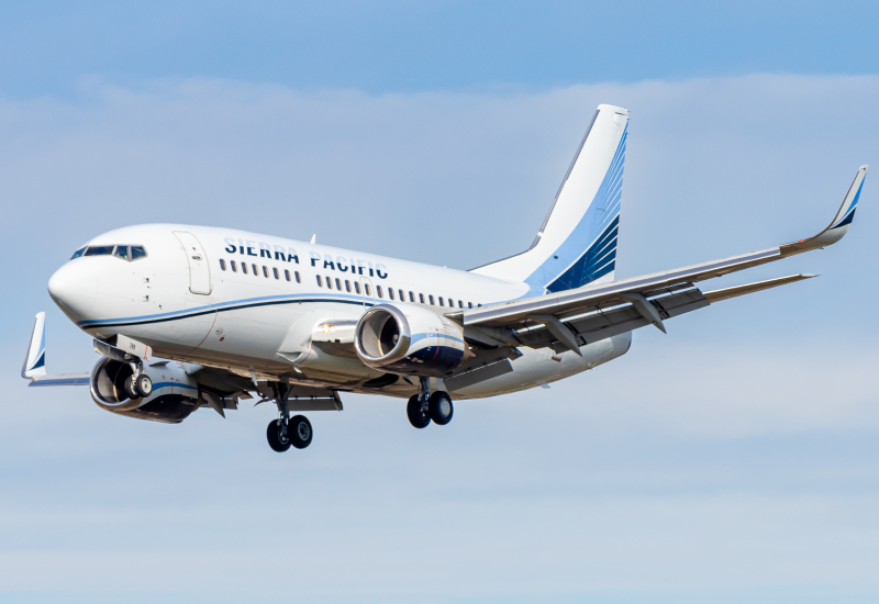 Photo of N709S - Sierra Pacific Airlines Boeing 737-500 at RDM on AeroXplorer Aviation Database