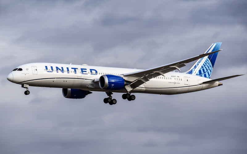 Photo of N29977 - United Airlines Boeing 787-9 at DEN on AeroXplorer Aviation Database