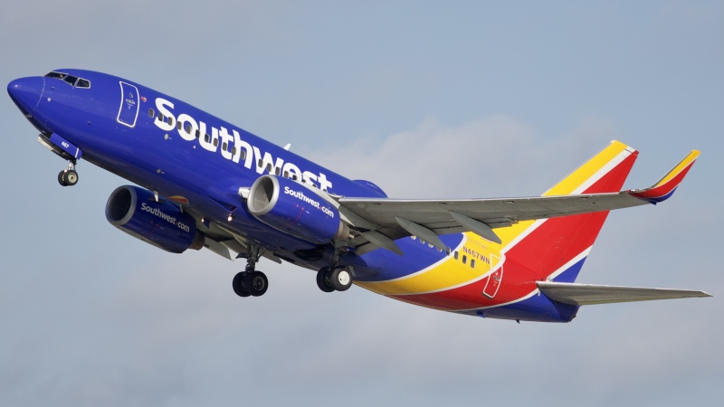 Photo of N467WN - Southwest Airlines Boeing 737-700 at HOU on AeroXplorer Aviation Database