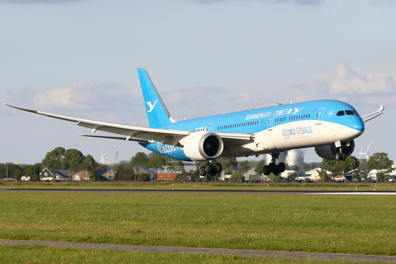 Photo of B-1356 - Xiamen Airlines Boeing 787-9 at AMS on AeroXplorer Aviation Database