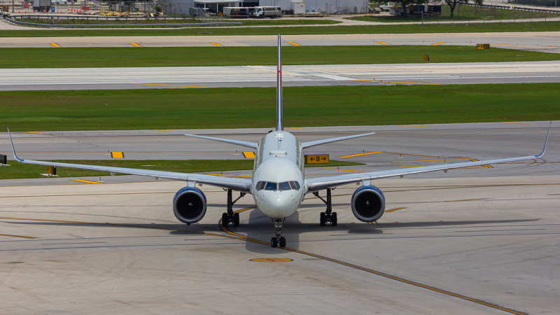 Photo of N6715C - Delta Airlines Boeing 757-200 at FLL on AeroXplorer Aviation Database