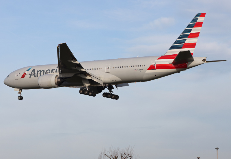 Photo of N755AN - American Airlines Boeing 777-200ER at LHR on AeroXplorer Aviation Database