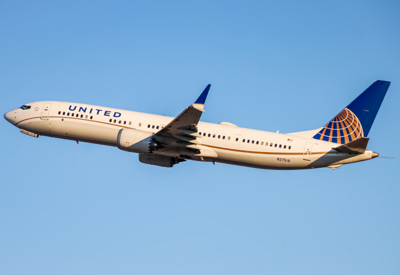 Photo of N37518 - United Airlines Boeing 737 MAX 9 at BWI on AeroXplorer Aviation Database