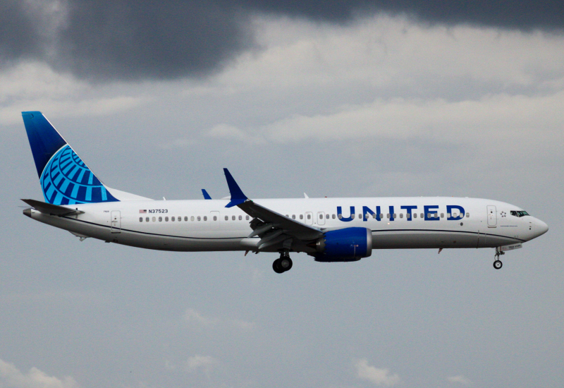 Photo of N37523 - United Airlines Boeing 737 MAX 9 at MCO on AeroXplorer Aviation Database