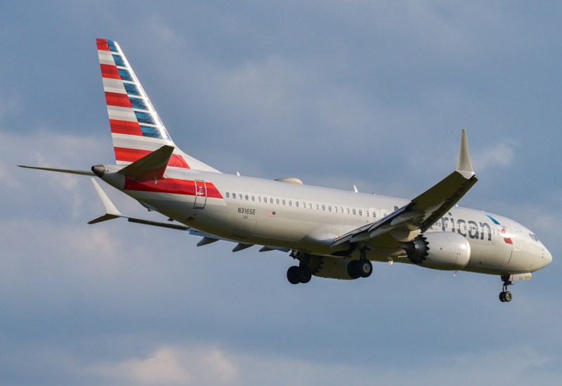 Photo of N316SE - American Airlines Boeing 737 MAX 8 at RDU on AeroXplorer Aviation Database