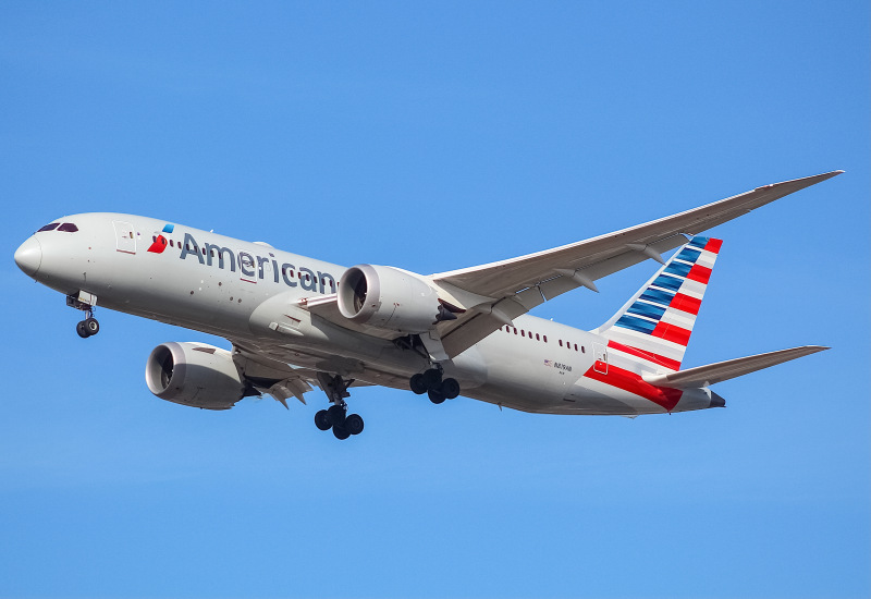 Photo of N819AN - American Airlines Boeing 787-8 at ORD on AeroXplorer Aviation Database