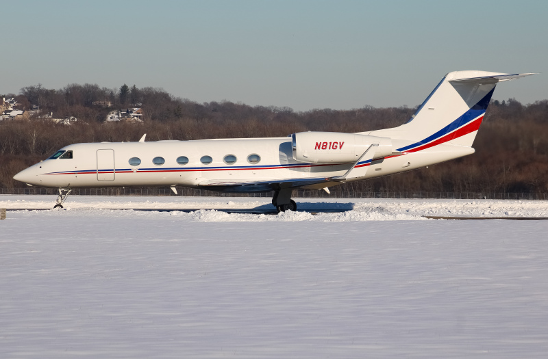 Photo of N81GV - PRIVATE  Gulfstream IV at LUK on AeroXplorer Aviation Database