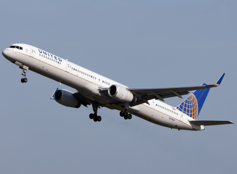 Photo of N73860 - United Airlines Boeing 757-300 at PIE on AeroXplorer Aviation Database