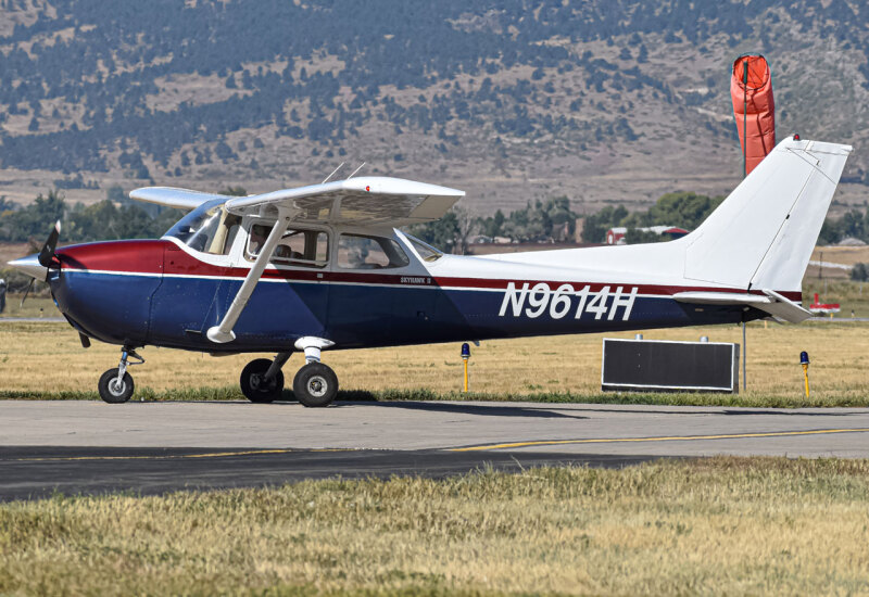 Photo of N9614H - PRIVATE Cessna 172 at LMO on AeroXplorer Aviation Database