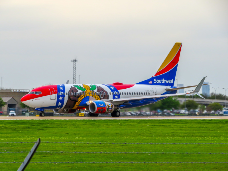 Photo of N280WN - Southwest Airlines Boeing 737-700 at AUS on AeroXplorer Aviation Database