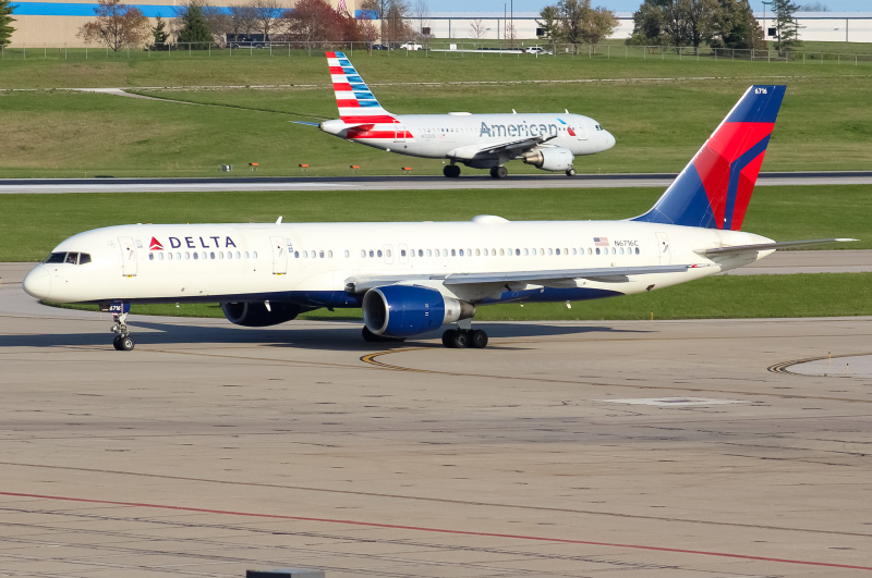Photo of N6716C - Delta Airlines Boeing 757-200 at CVG on AeroXplorer Aviation Database