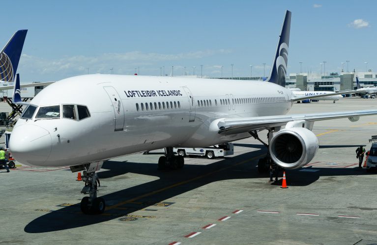 Photo of TF-LLW - Loftleiðir Icelandic Boeing 757-200 at DEN on AeroXplorer Aviation Database