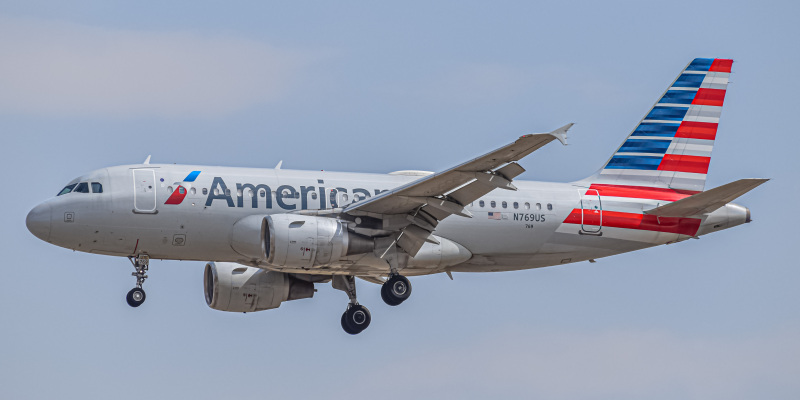 Photo of N769US - American Airlines Airbus A319 at DEN on AeroXplorer Aviation Database