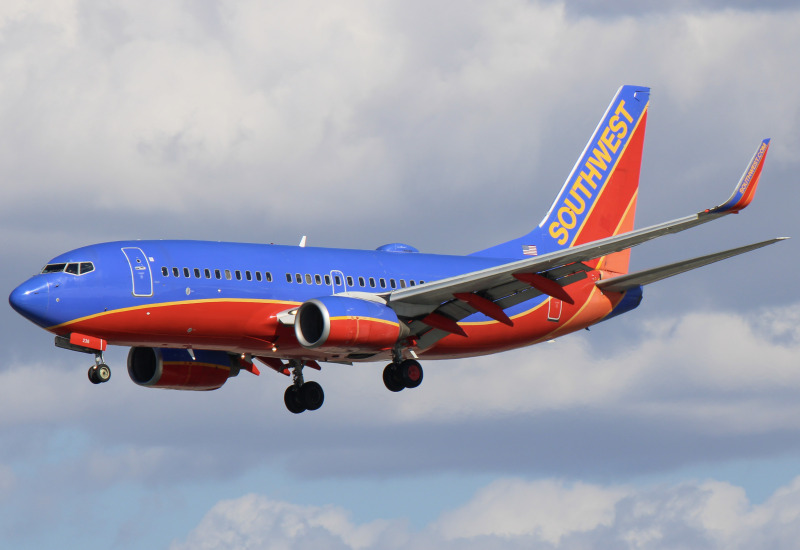 Photo of N236WN - Southwest Airlines Boeing 737-700 at SAN on AeroXplorer Aviation Database