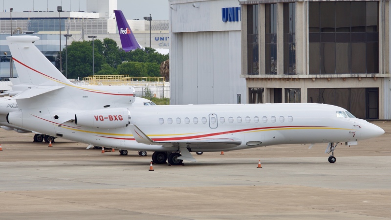 Photo of VQ-BXG - PRIVATE Dassault Falcon 8X at IAH on AeroXplorer Aviation Database