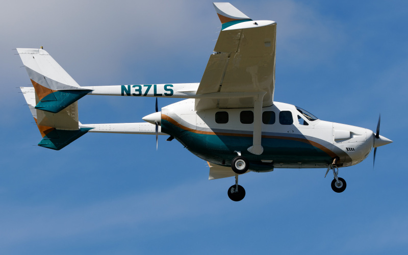 Photo of N37LS - PRIVATE Cessna T337G Skymaster at PIE on AeroXplorer Aviation Database