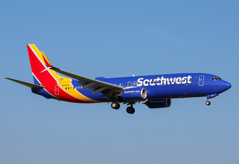 Photo of N8559Q - Southwest Airlines Boeing 737-800 at MKE on AeroXplorer Aviation Database