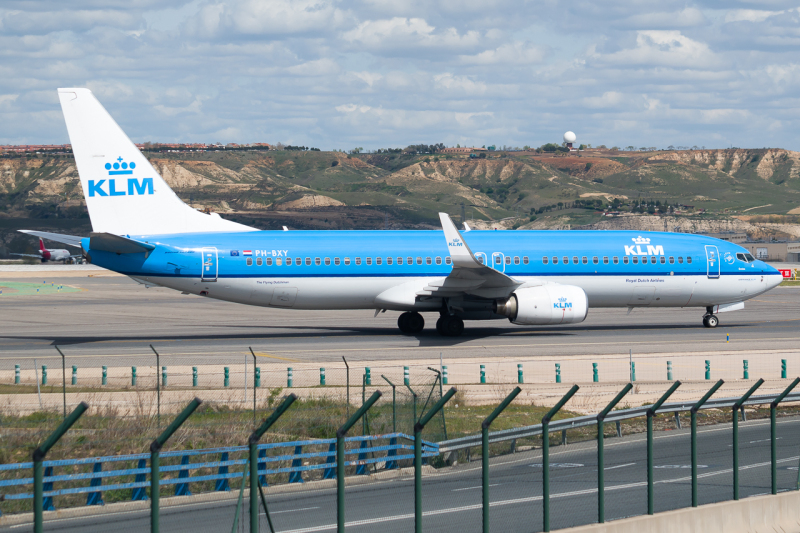 Photo of PH-BXY - KLM Boeing 737-800 at MAD on AeroXplorer Aviation Database