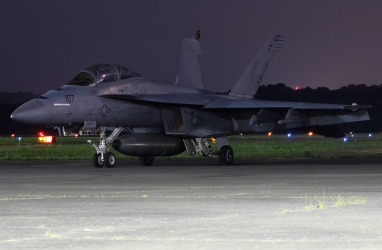 Photo of 166676 - USN - United States Navy Boeing F/A-18E/F Super Hornet at LUK on AeroXplorer Aviation Database