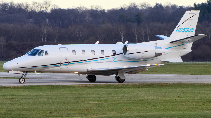 Photo of N853JS - PRIVATE  Cessna 560XLS Citation Excel at LUK on AeroXplorer Aviation Database