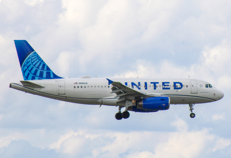 Photo of N881UA - United Airlines Airbus A319 at ATL on AeroXplorer Aviation Database