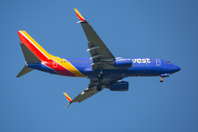 Photo of N920WN  - Southwest Airlines Boeing 737-700 at BWI on AeroXplorer Aviation Database