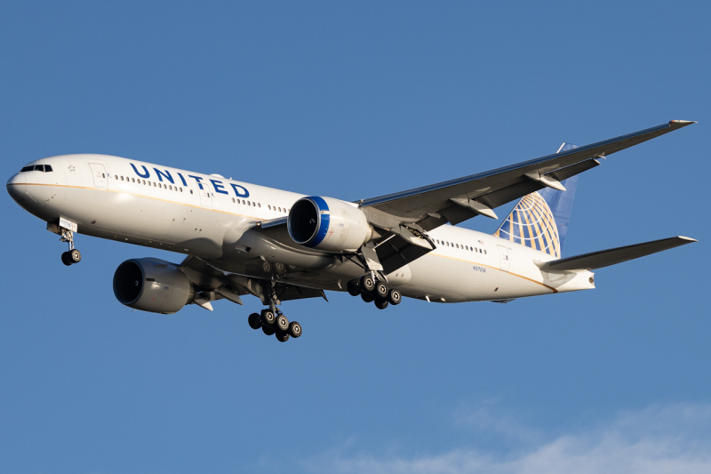 Photo of N57016 - United Airlines Boeing 777-200ER at TPA on AeroXplorer Aviation Database