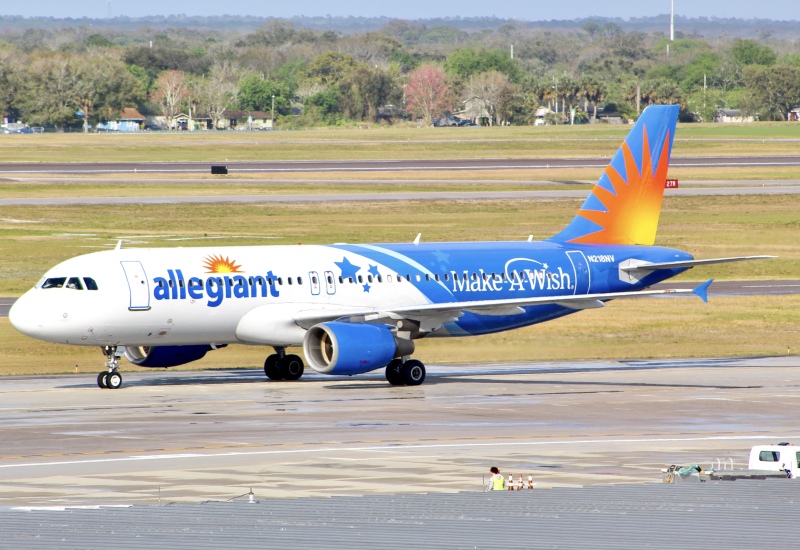 Photo of N218NV - Allegiant Air Airbus A320 at MCO on AeroXplorer Aviation Database